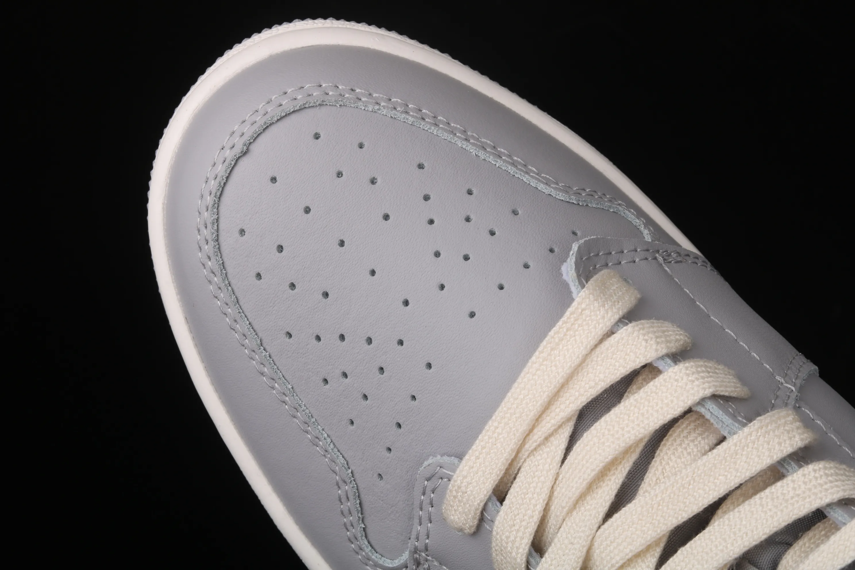 All Categories Air Jordan Jordan Series Basketball Shoes Air Jordan 1 High Air Jordan 1 Mid AJ1 Joe 1 Gray Little Earl Basketball Shoes CD7240-002